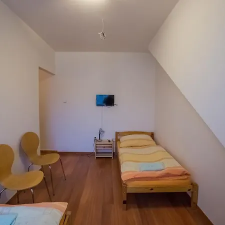 Hotel Lidovy Dum 3*